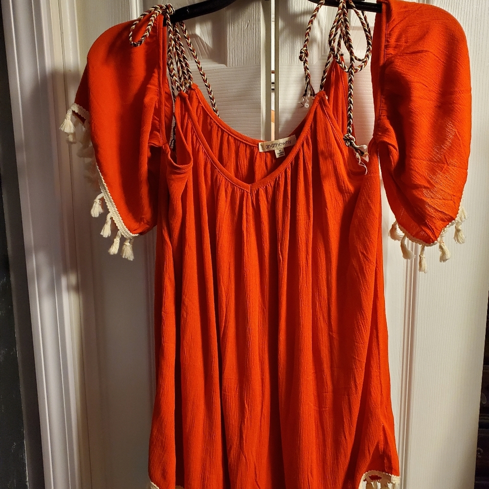 Cold shoulder top